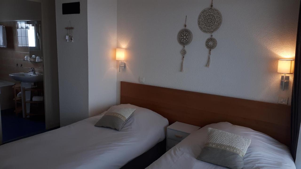 Hotel Du Port Bar Restaurant サルゾー エクステリア 写真